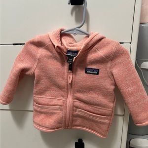 Patagonia baby zipper hoodie 3-6
month